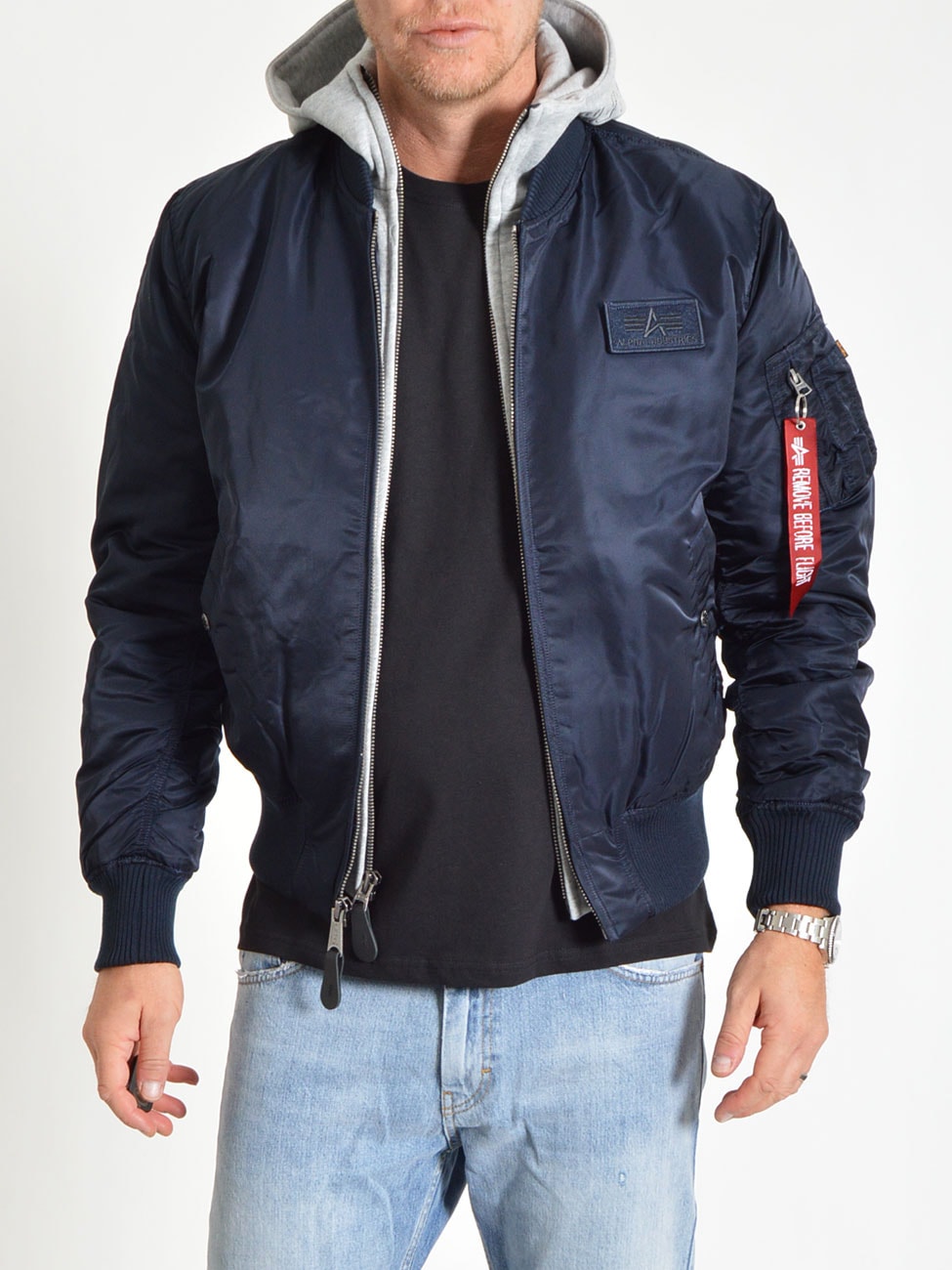 Бомбер с капюшоном  MA-1 DE-TEC  Alpha Industries